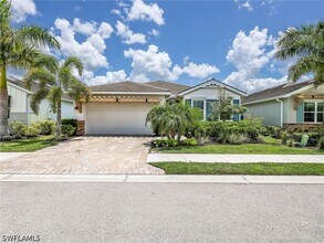 Building Photo - 28029 Sanibel Sands St