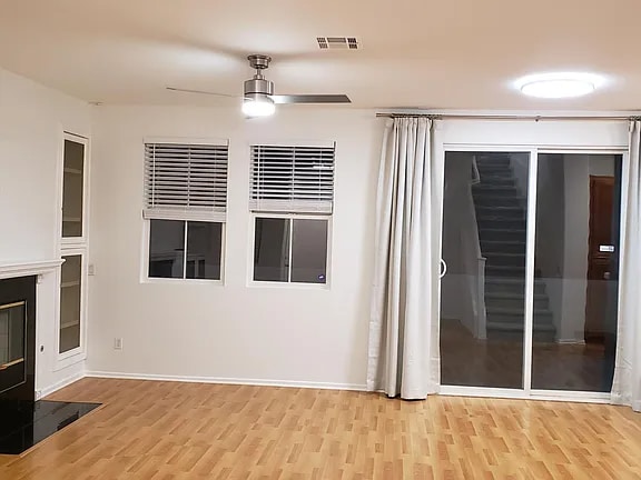 Foto del edificio - 1517 Laurel Grove Dr