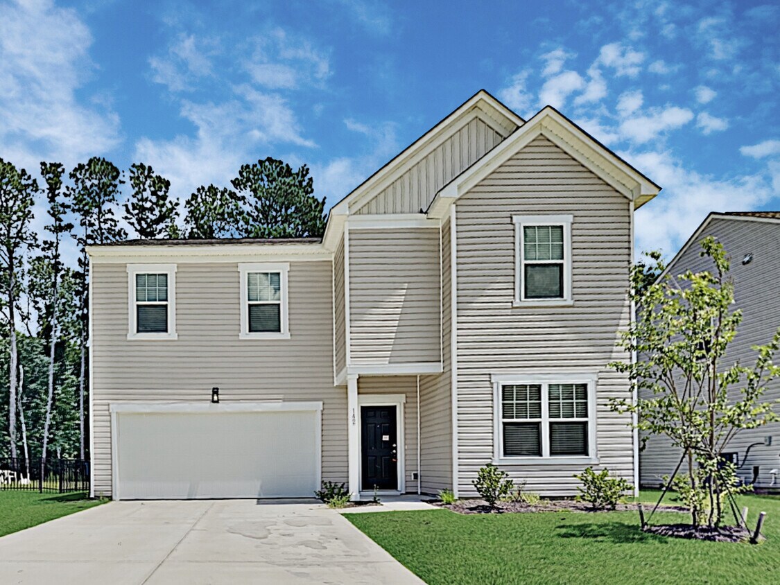 142 Orion Way House Rental in Moncks Corner, SC