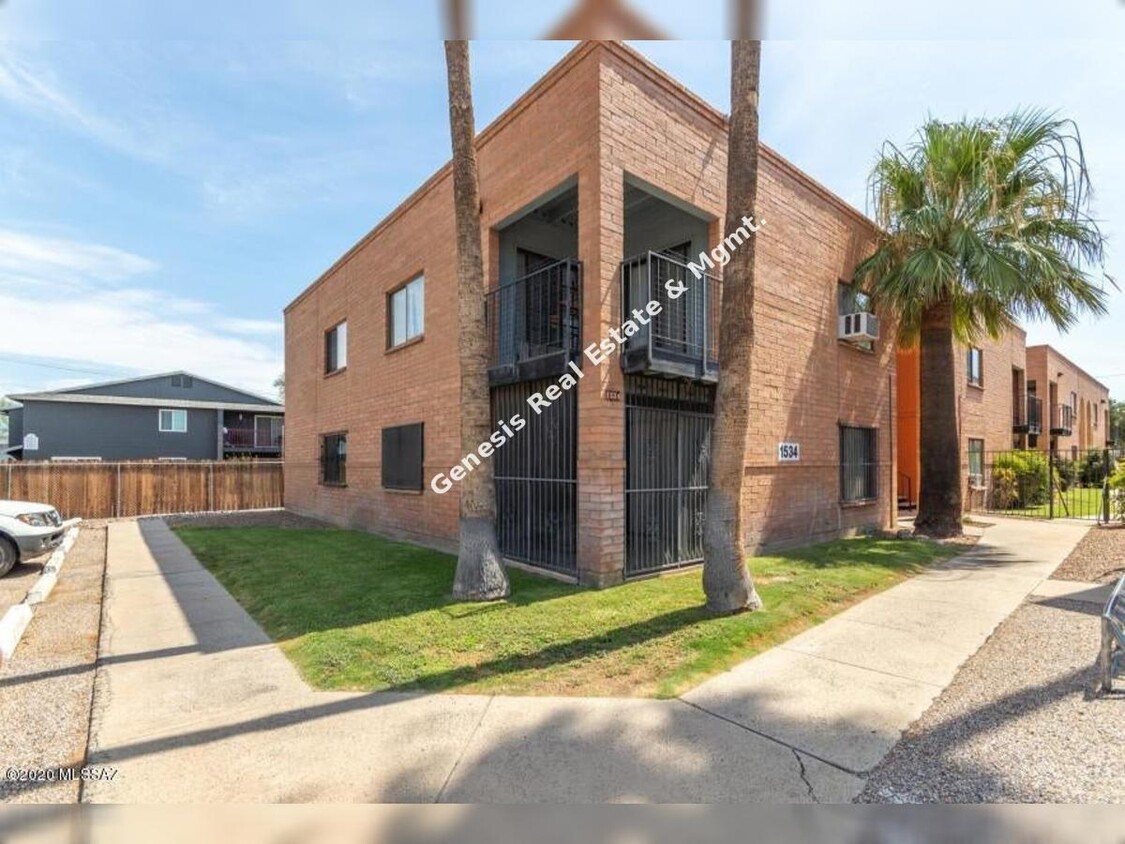 Primary Photo - Central 2 bed condo