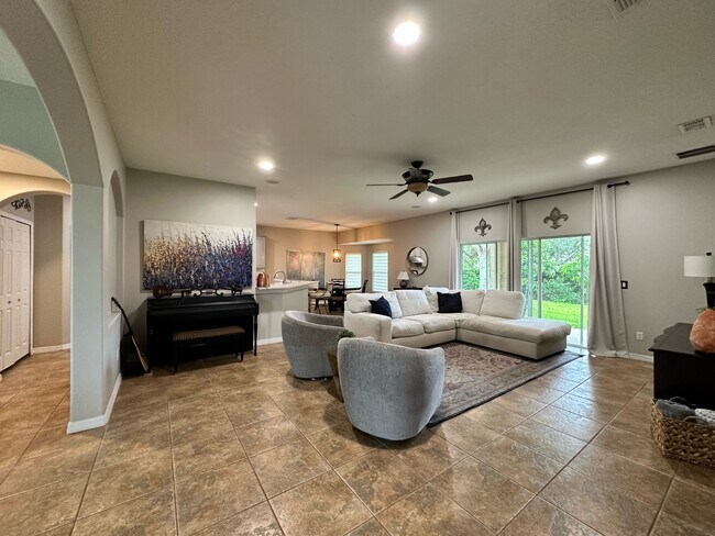 Building Photo - 2580 Azzurra Ln