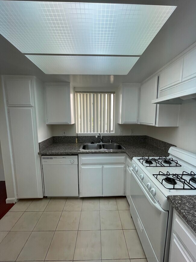 Foto del edificio - 937 10th St