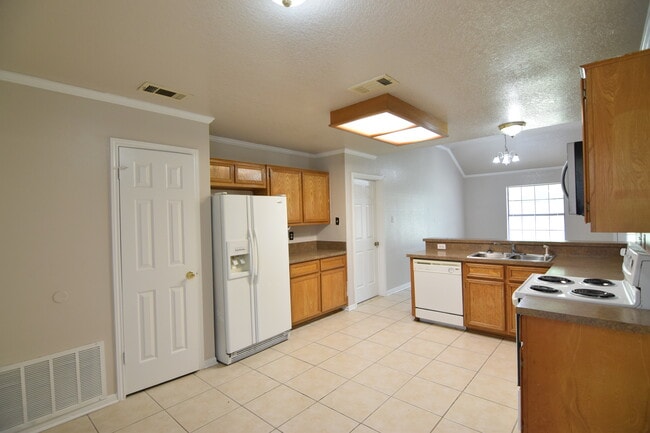 Building Photo - 4605 Mallard Ln
