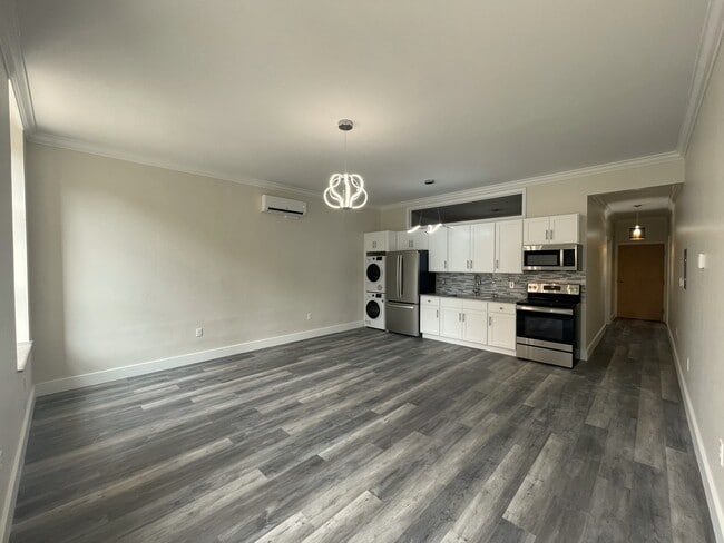 Apartment Kitchen & Living Room - Mark Twain Building