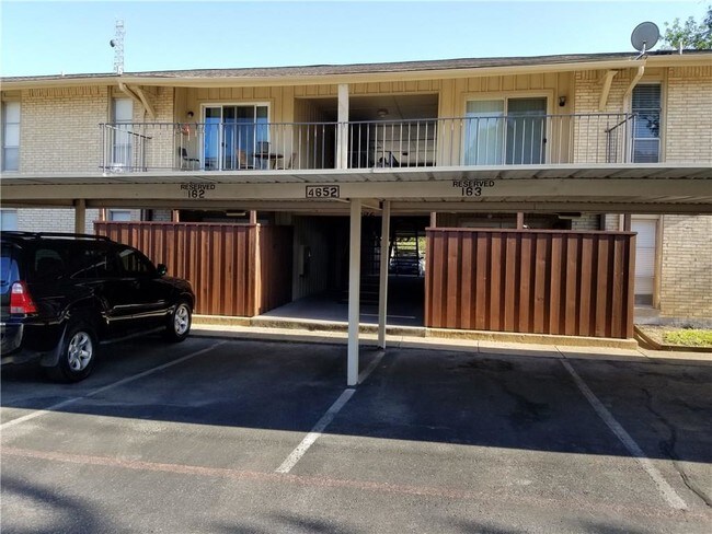 Foto del edificio - 4652 Matilda St