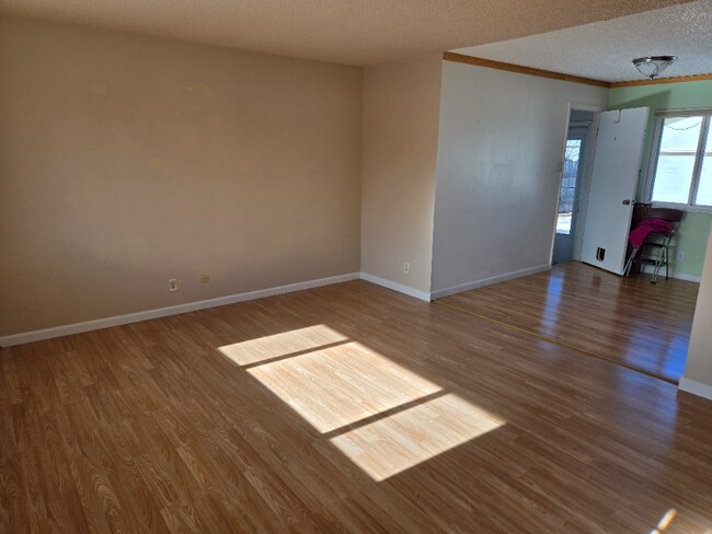 Building Photo - 3809 Azalea St