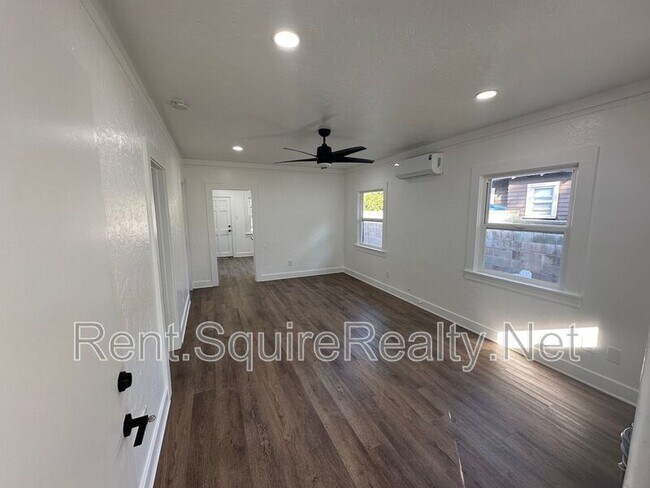 Building Photo - 821 N San Gabriel Ave