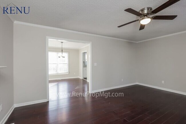 Building Photo - 4956 Royal Adelaide Way