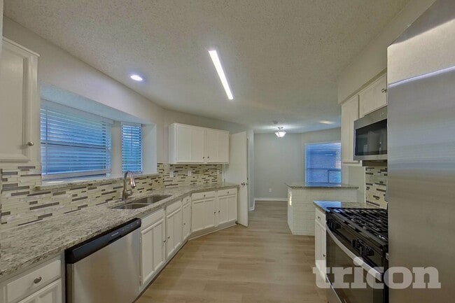 Foto del edificio - 2116 Stein Way