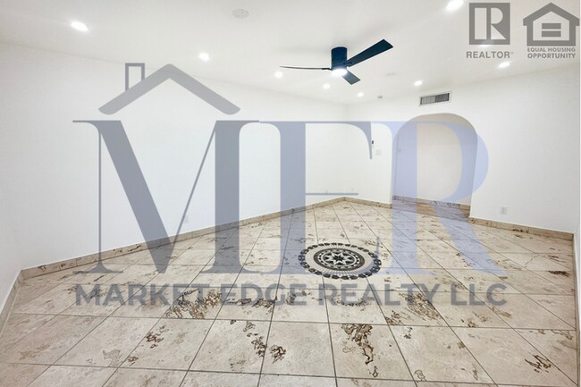 Foto del edificio - 5Bed/2Bath Home at Southern/Mill Ave! $399...