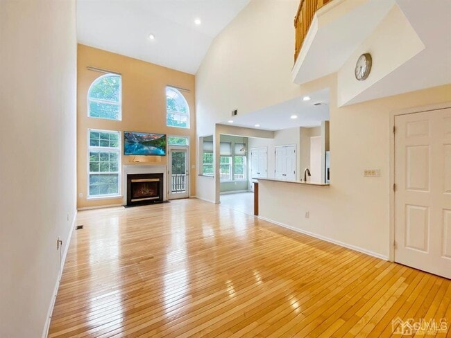 Building Photo - 48 Berkshire Way