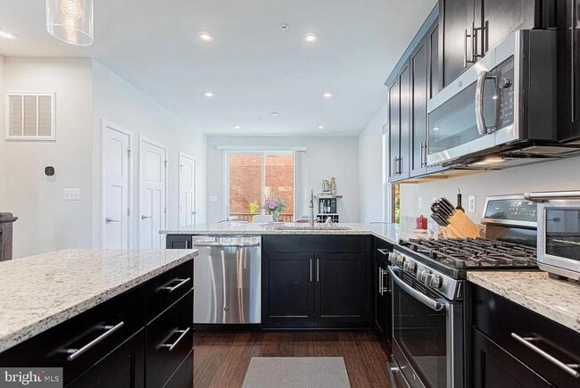 Building Photo - 6215 Herald St