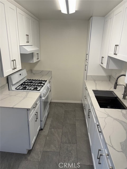 Building Photo - 7039 Remmet Ave