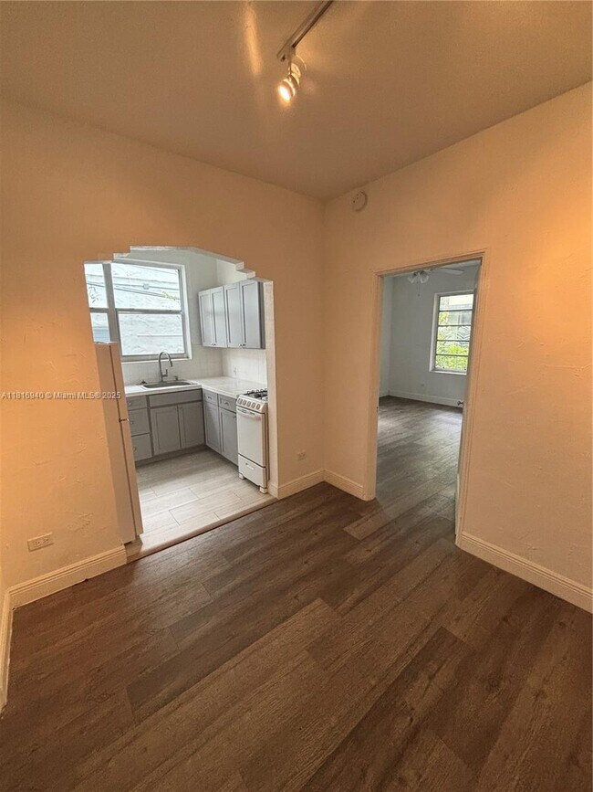 Foto del edificio - 721 15th St
