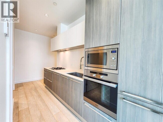 Photo du bâtiment - 1221 Bidwell St