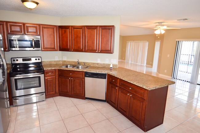 Building Photo - 9751 Majorca Pl