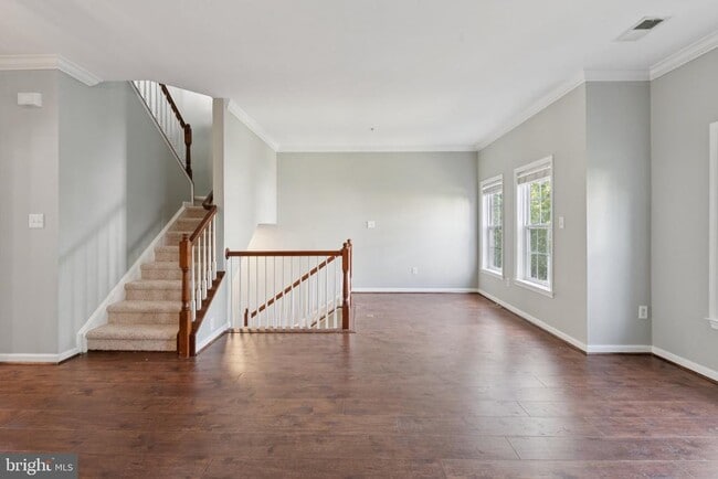 Building Photo - 7072 Little Thames Drive