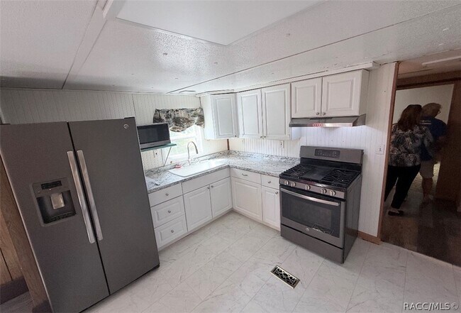 Foto del edificio - 6563 W Cyrus St