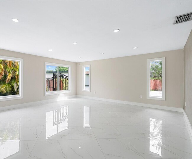 Foto del edificio - 13611 SW 77th St