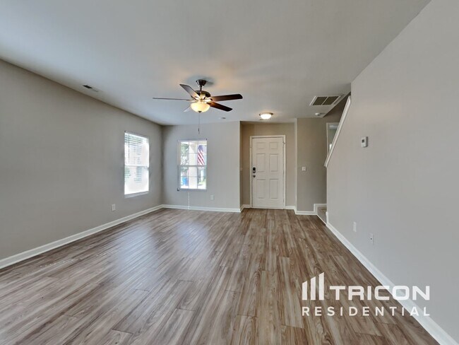 Building Photo - 2426 Quarry Ridge Ln