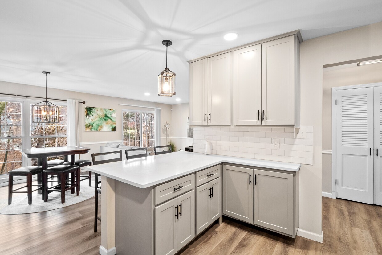 Foto principal - 13507 Coliseum Dr