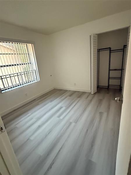 Foto del edificio - 3037 NW 92nd Ave