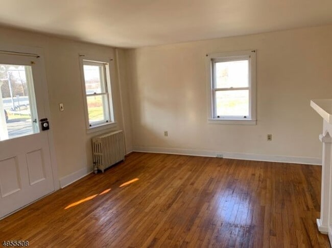 Building Photo - 14 Hoffman Rd