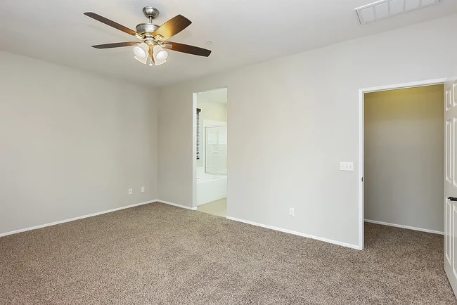 Building Photo - 13072 Bowker Play Ct