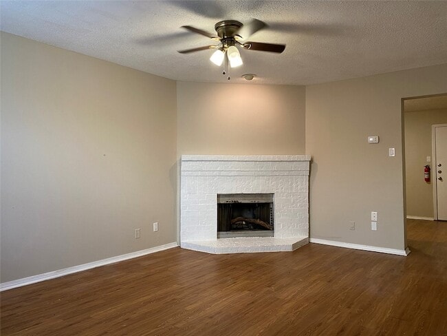 Building Photo - 3063 Olympia Dr