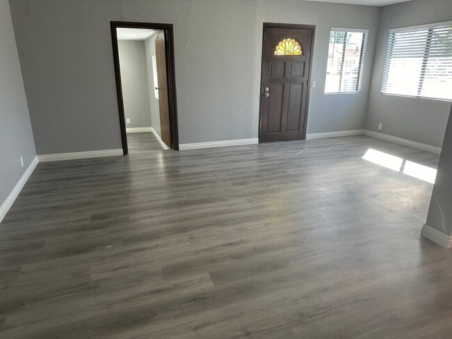 Building Photo - 21116 Denker Ave