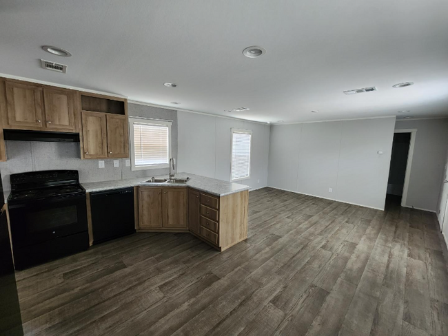 Foto del edificio - 4354 Katy Hockley Rd