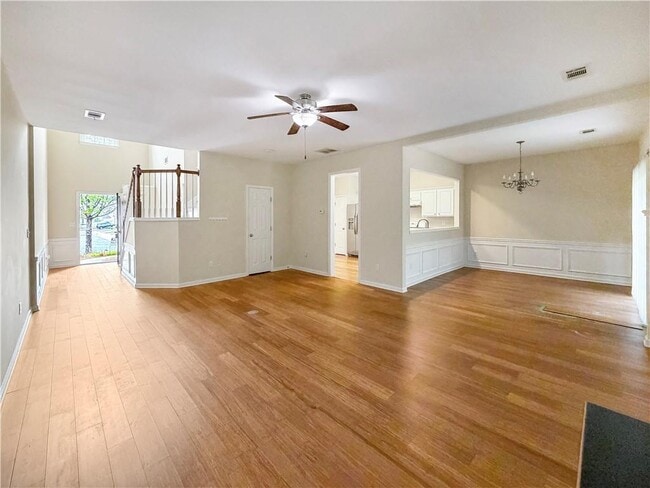 Building Photo - 2380 Fairlie Dr