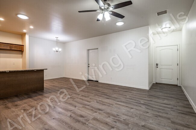 Building Photo - PEAR3527