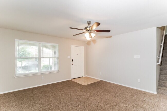 Building Photo - 1623 Kawati Way