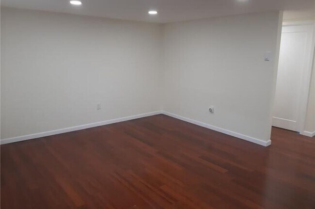 Foto del edificio - Charming Retreat: Fully Remodeled 3 Bed, 2...