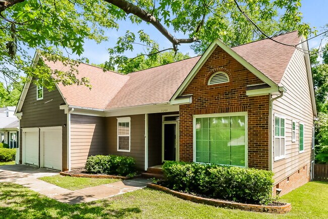 Foto del edificio - 11200 Clayford Ridge