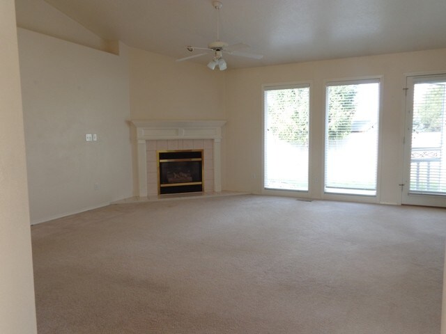 Building Photo - 2389 W Santa Clara Dr