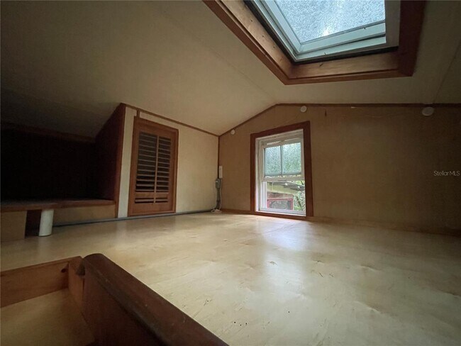Building Photo - 404 SE 138 Ave