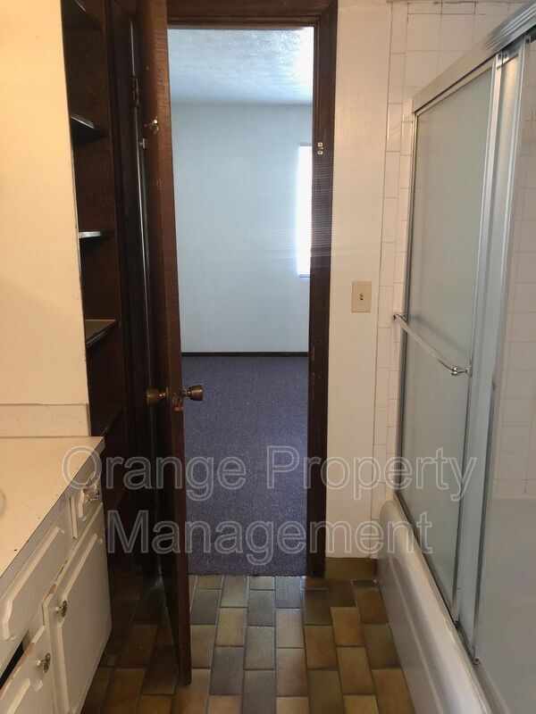 Building Photo - 4674 Harrison St