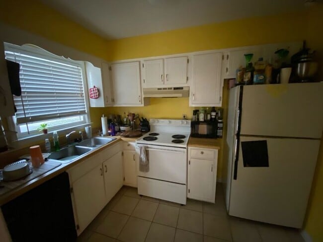 Foto del edificio - 1108 Tiger Blvd