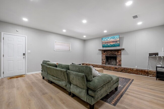 Foto del edificio - 218 Cactus St