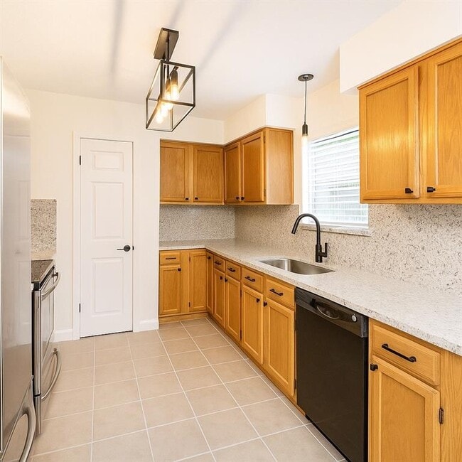 Building Photo - 2827 Woodhall Ct