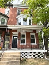 Building Photo - 541 N Plum St