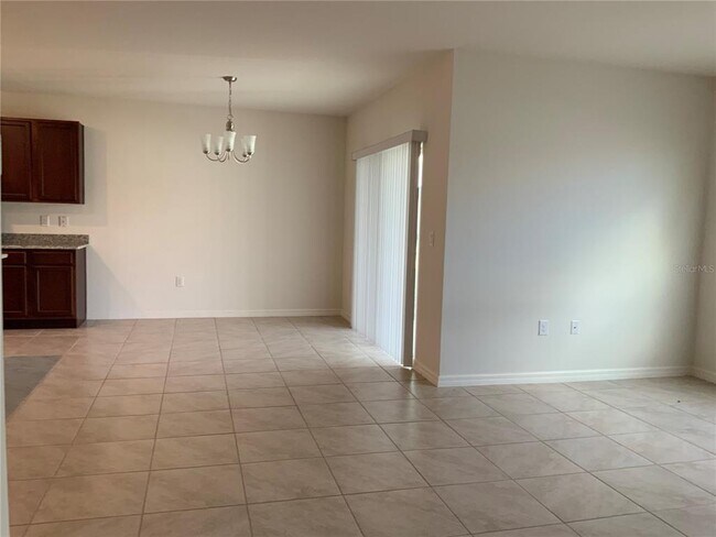 Foto del edificio - 3349 Wolf Run Rd