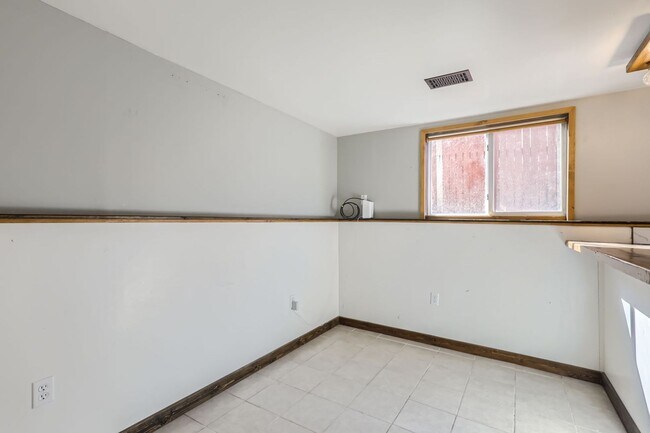 Foto del edificio - 4900 M.L.K. Jr Blvd