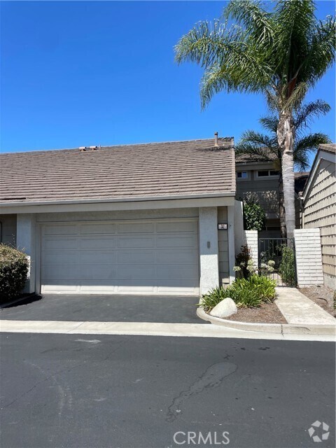 Building Photo - 32 Wetstone