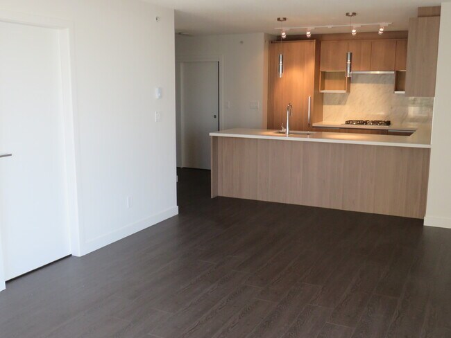 Photo du bâtiment - 1606-13750 100 Avenue