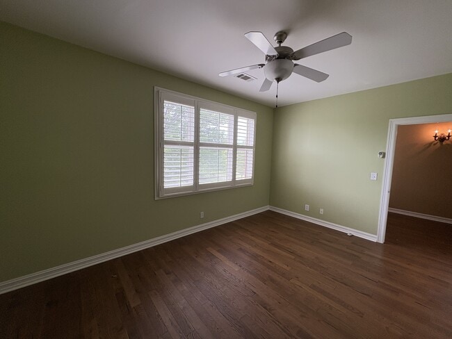 Building Photo - 713 S Madison Pl