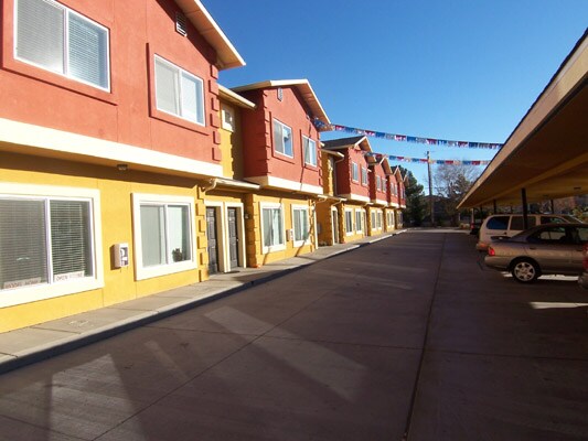 Primary Photo - 2581-2591 Orovada St