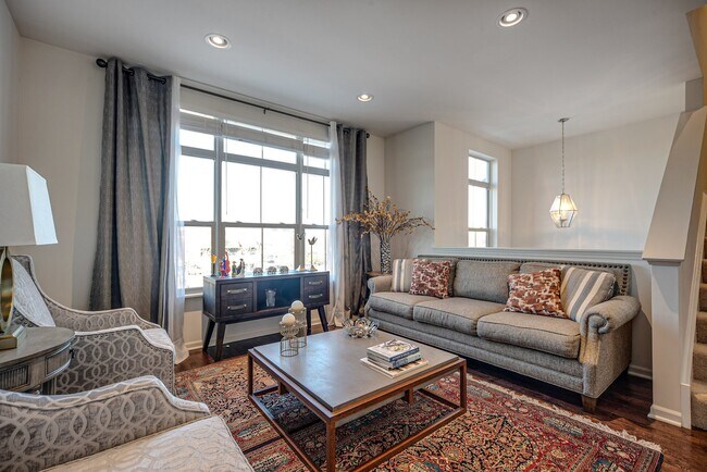 Foto del edificio - 331 Aspen Pointe Rd